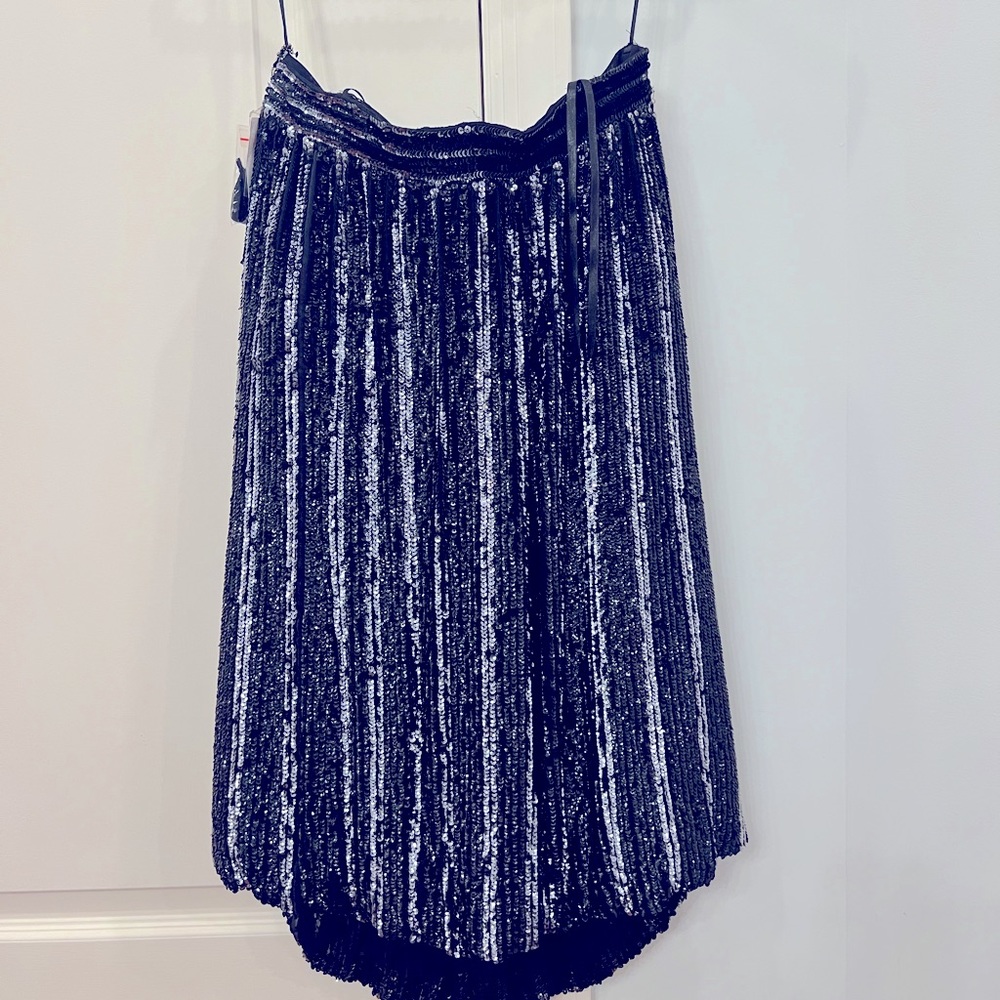 NWT Silk beaded mini. Newman Marcus size 8.